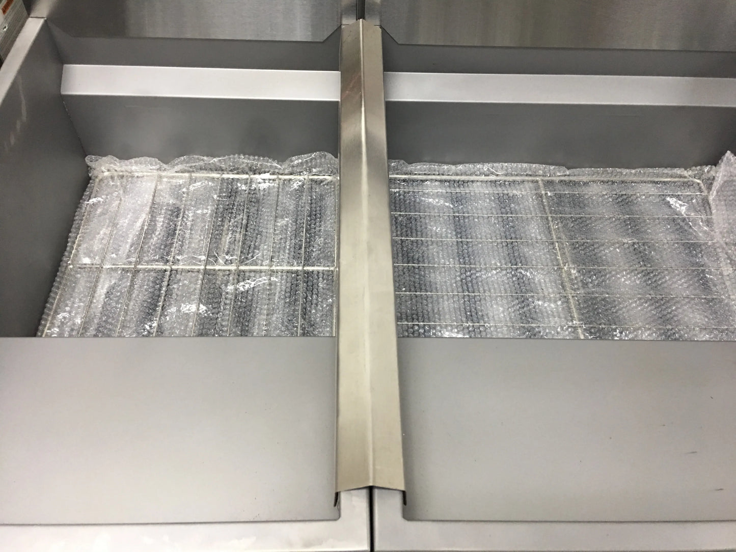 Deep fryer connector