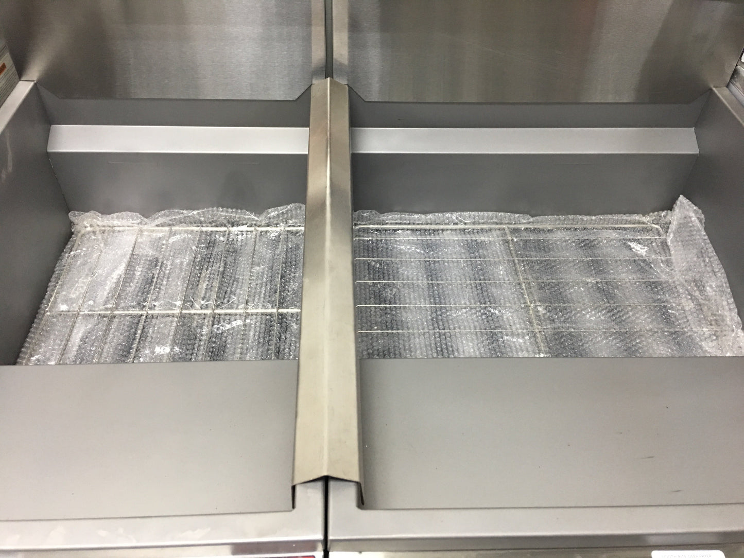 Deep fryer connector